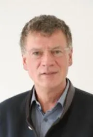 Porträt Prof. Dr. Bernd Wöstmann