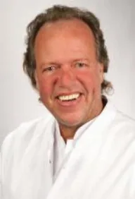 Porträt Uwe Diedrichs